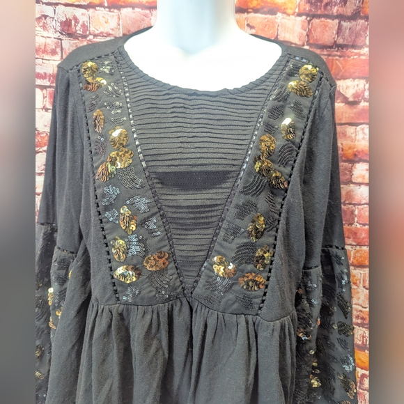 Anthropologie Neale Sequined Peplum Top size medium - Picture 2 of 6